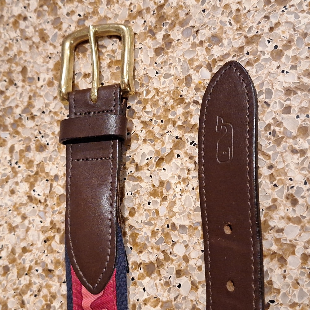 Vineyard Vines Men's belt size 42